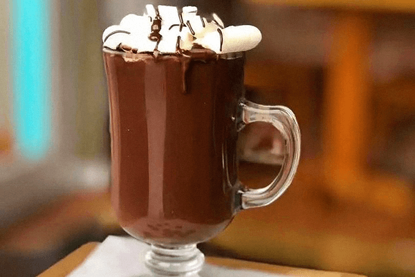Taça de chocolate quente estilo europeu